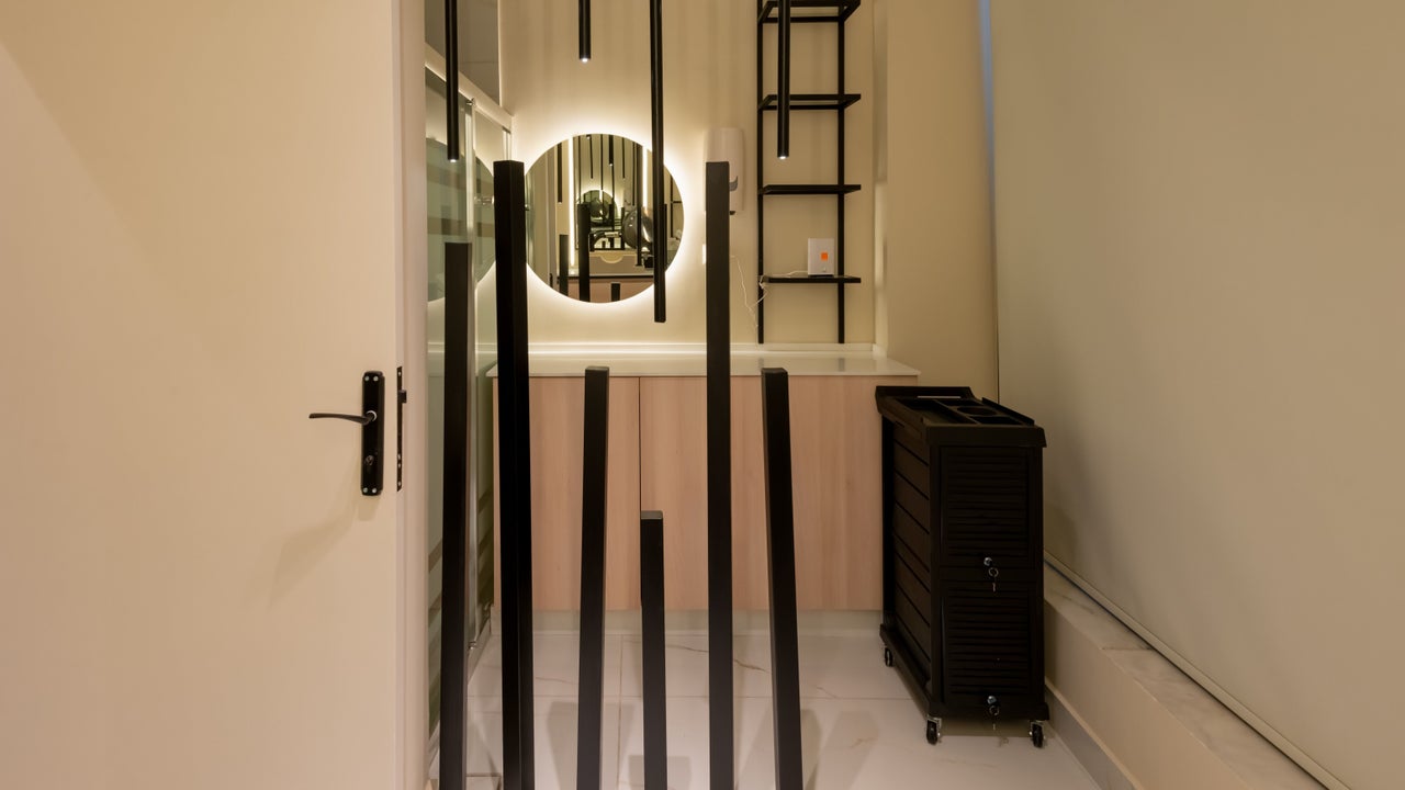 VIRO Barbershop - AL Nakheel