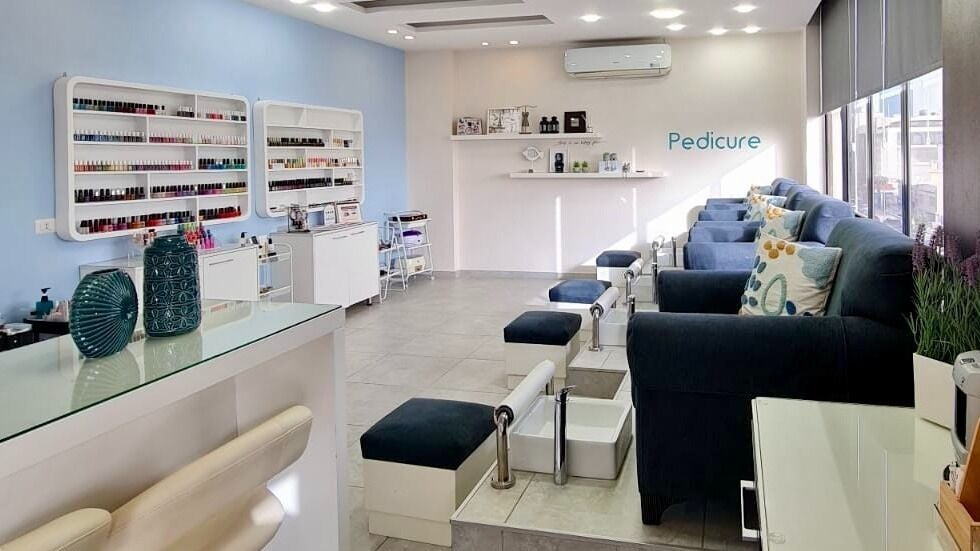 Tips and Toes Nail Salon