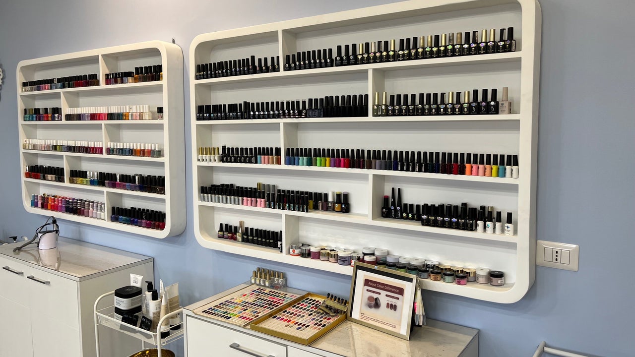 Tips and Toes Nail Salon