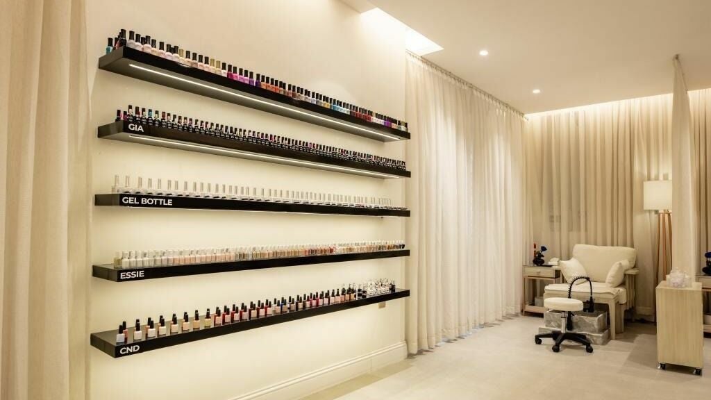 Aya Salon
