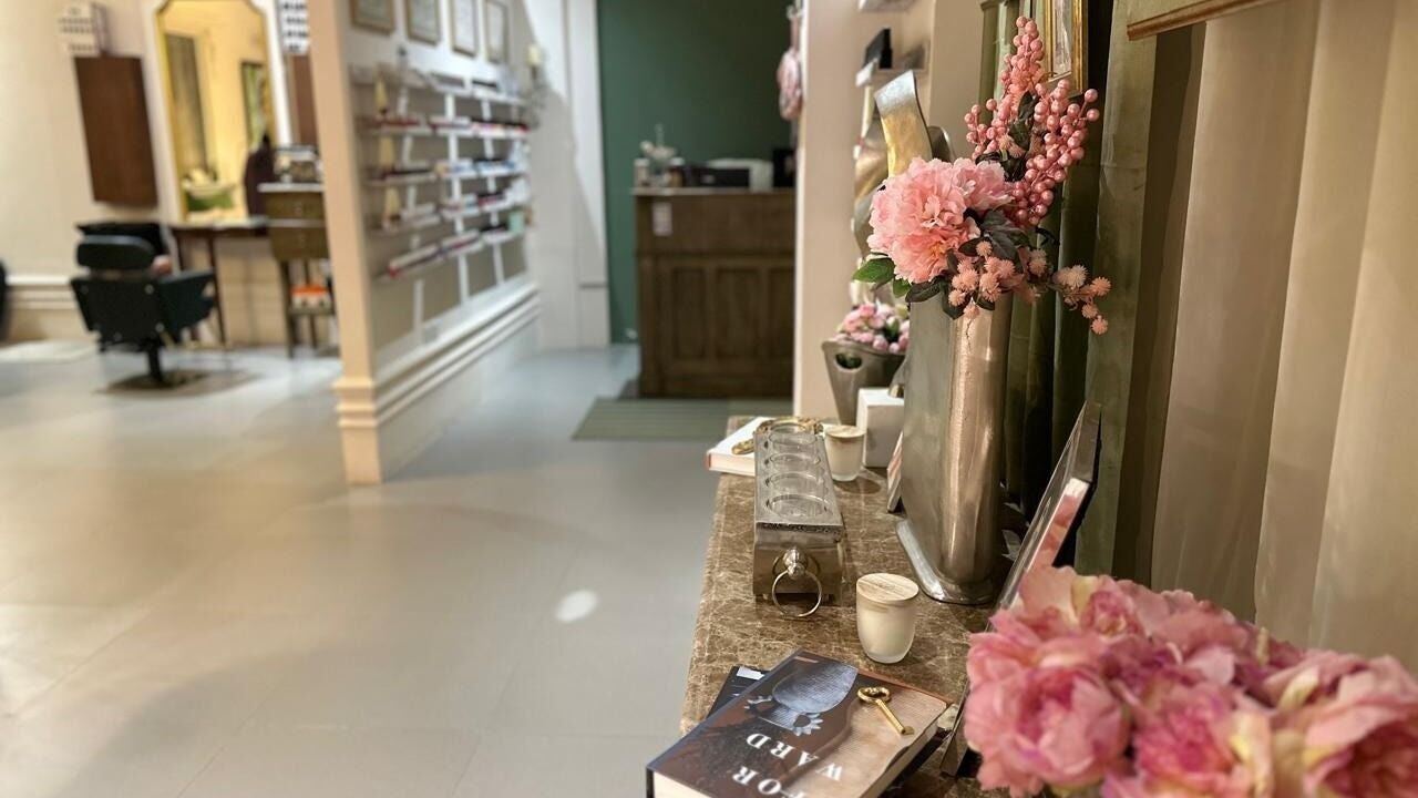 Four Branches Spa Beautyمركز الأغصان الاربعة للتزيين النسائي