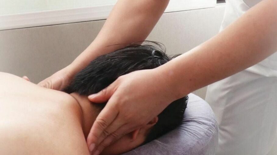 In-Home Service Men I خدمات منزلية للرجال