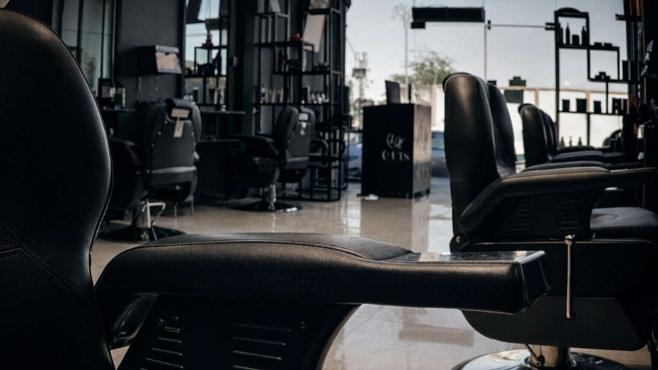 1/2 Cuts Salon صالون هاف كت | Al Shifa