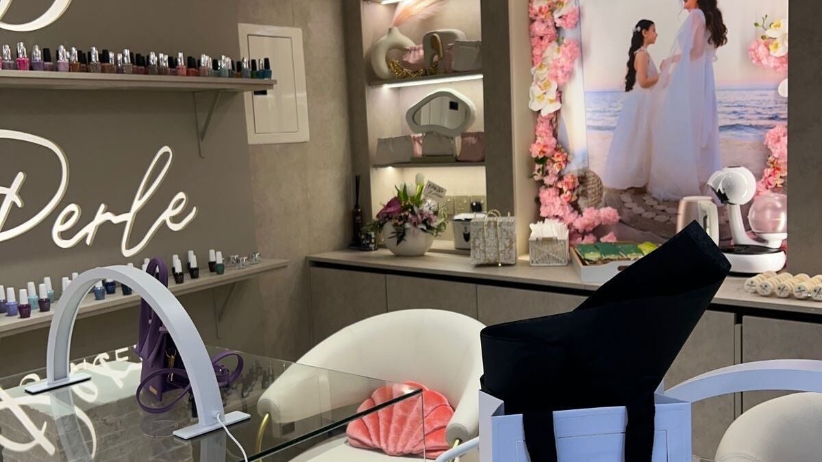 La Perle Beauty Lounge