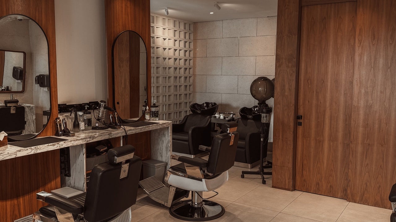 Ogi Barber Shop