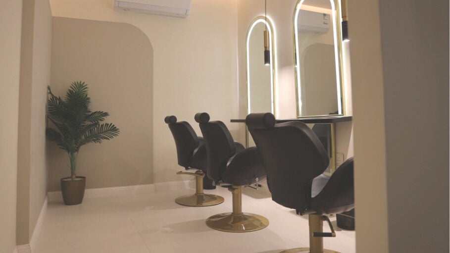 Dot Beauty Salon