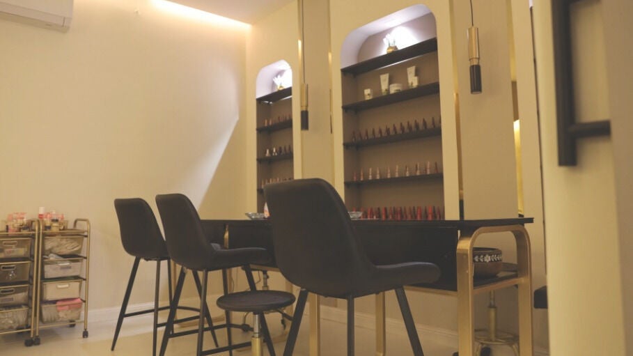 Dot Beauty Salon