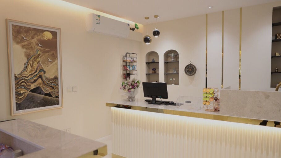 Dot Beauty Salon