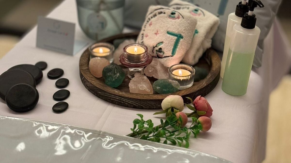 Gloss Nail & Massage Spa (Home Service)