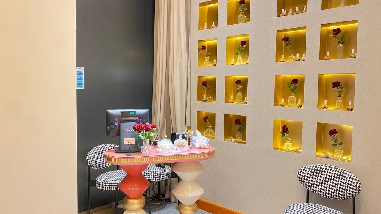 Cinnamon boutique lash & nail bar