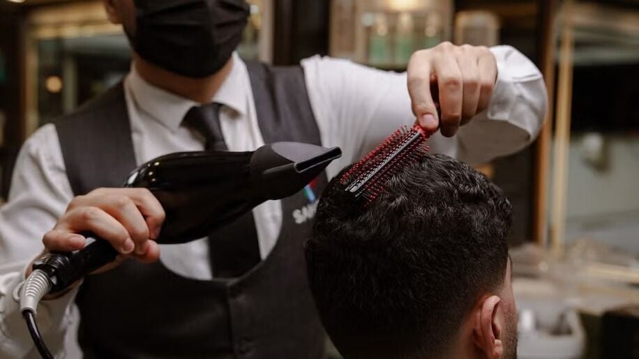 نجمة صحاري | Sahari Barbershop