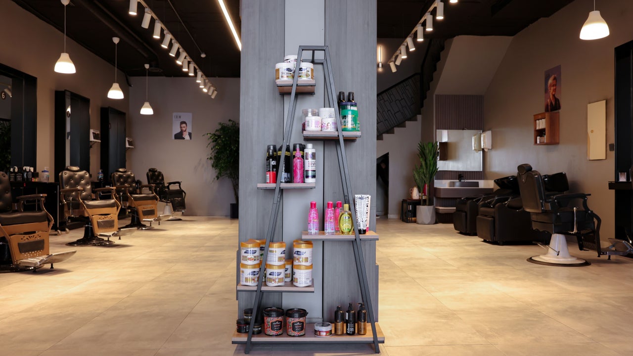 The Address Barber | صالون العنوان العارض