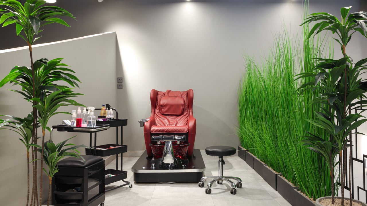 The Address Barber | صالون العنوان العارض