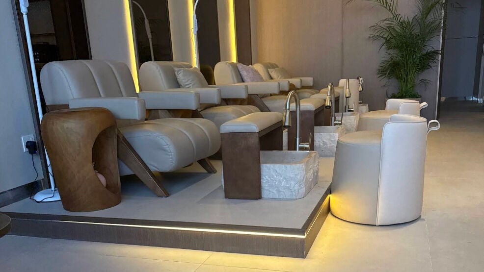 Pinky Beauty Salon