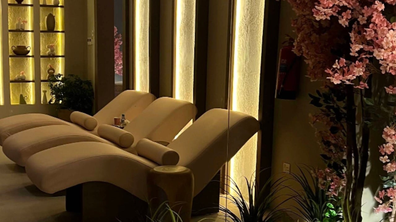 Pinky Beauty Salon