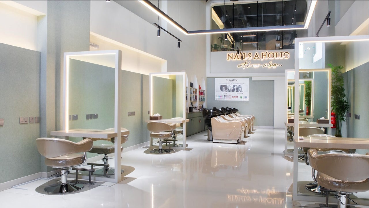 Holic Beauty Lounge - AlWurud Branch