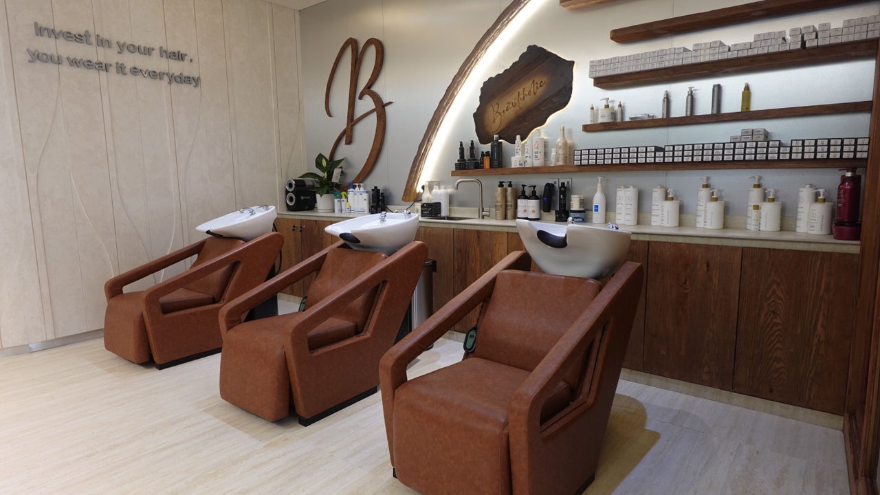 Beautiholic Salon