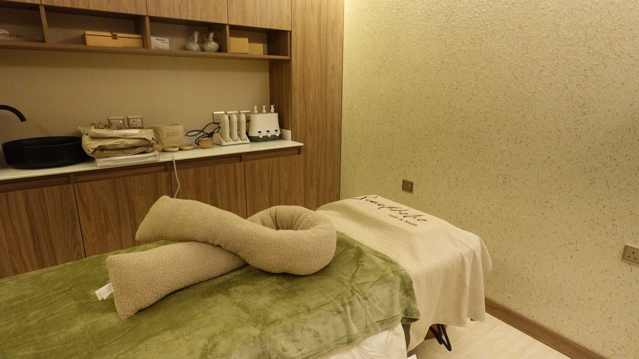 Beautiholic Salon