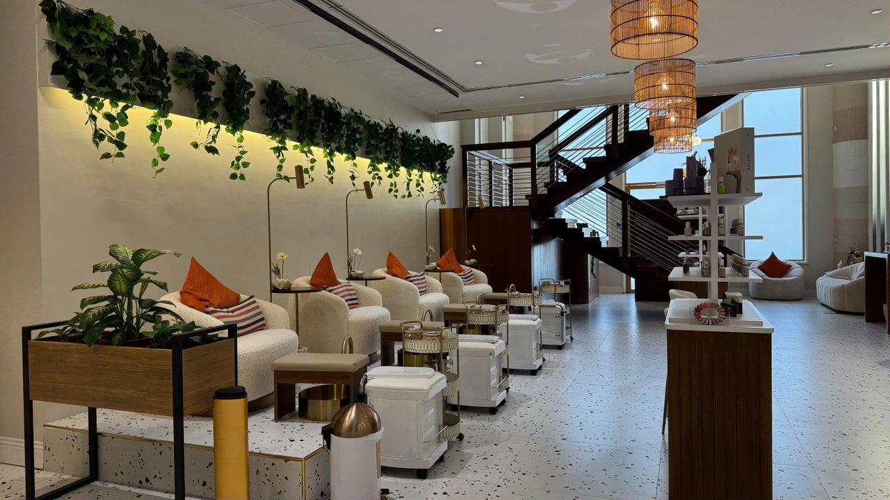 Daisy Beauty Salon