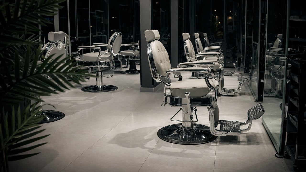 1/2 Cuts Salon صالون هاف كت | Al Narjis