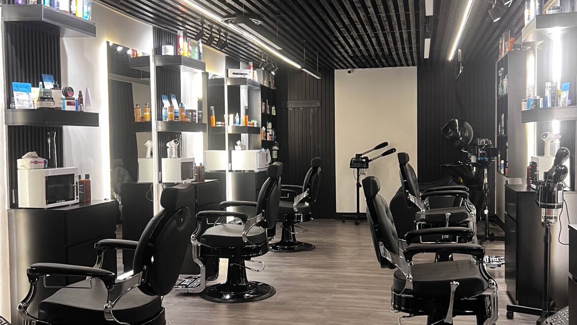 Amber Men Salon