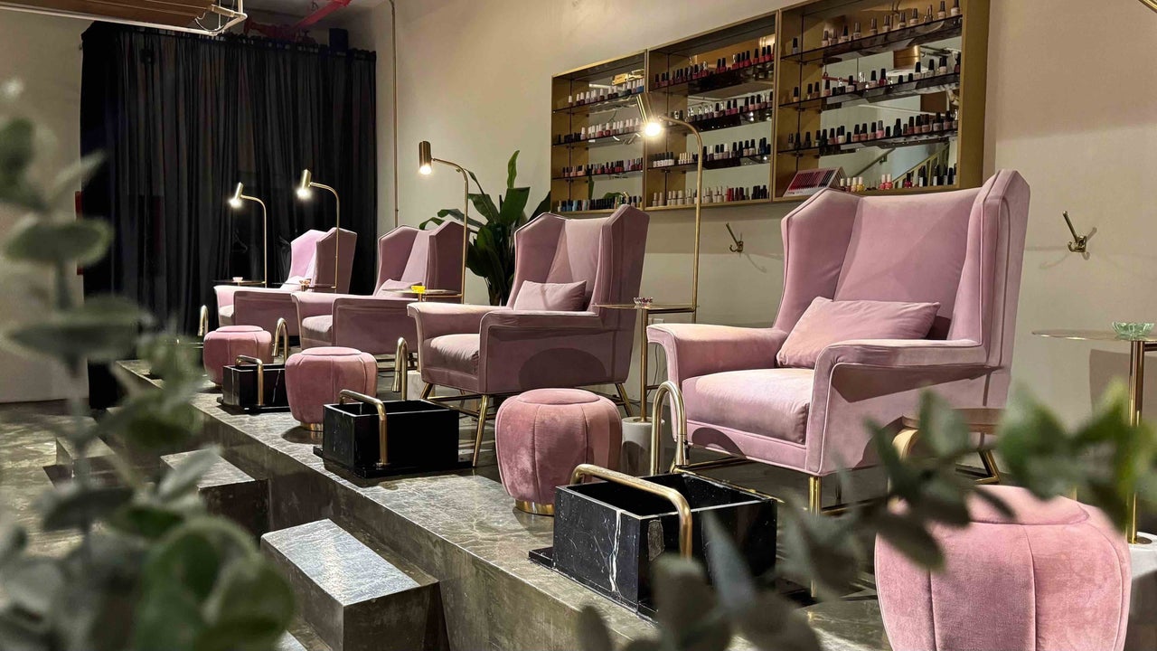 Nails lounge