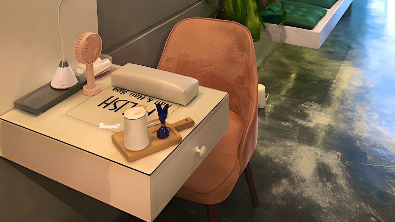 Polish Nail and Hair Spa