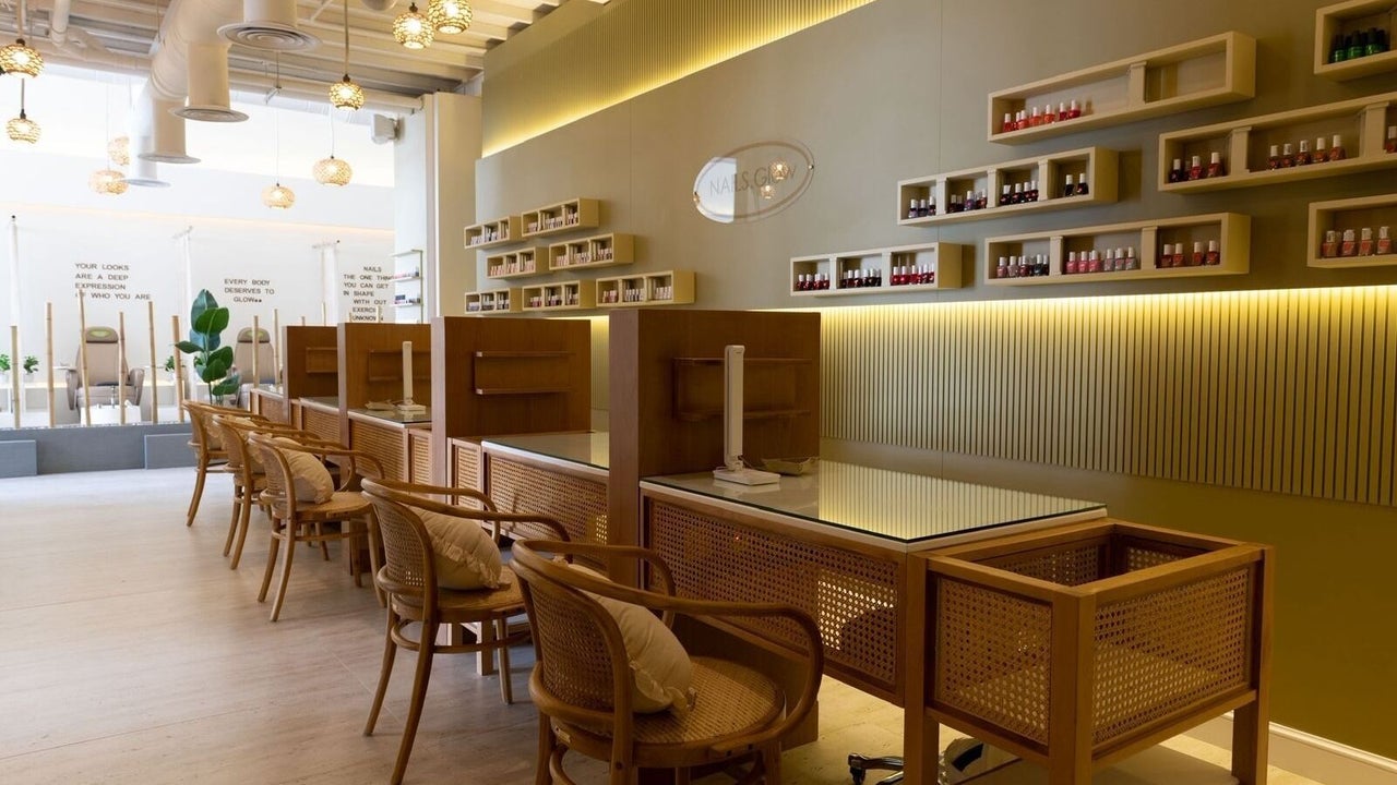 Nails Glow Spa & Salon Al Rawdah