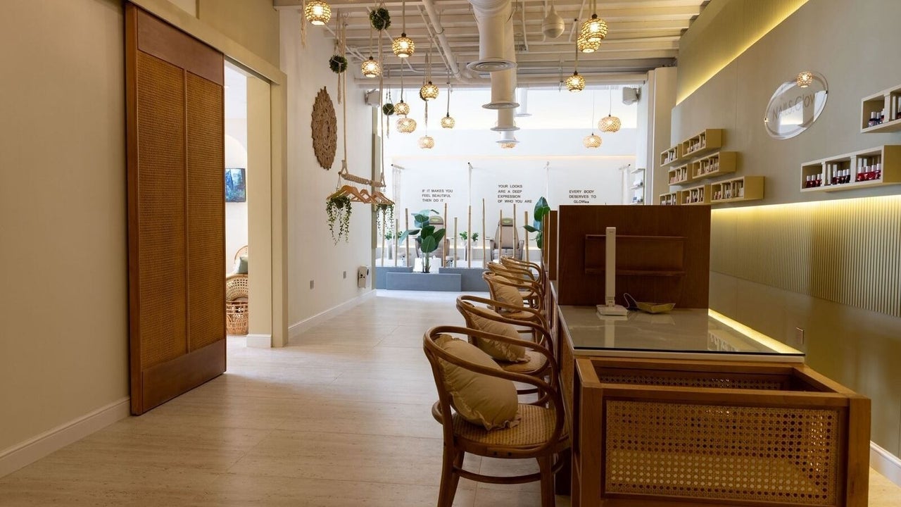 Nails Glow Spa & Salon Al Rawdah