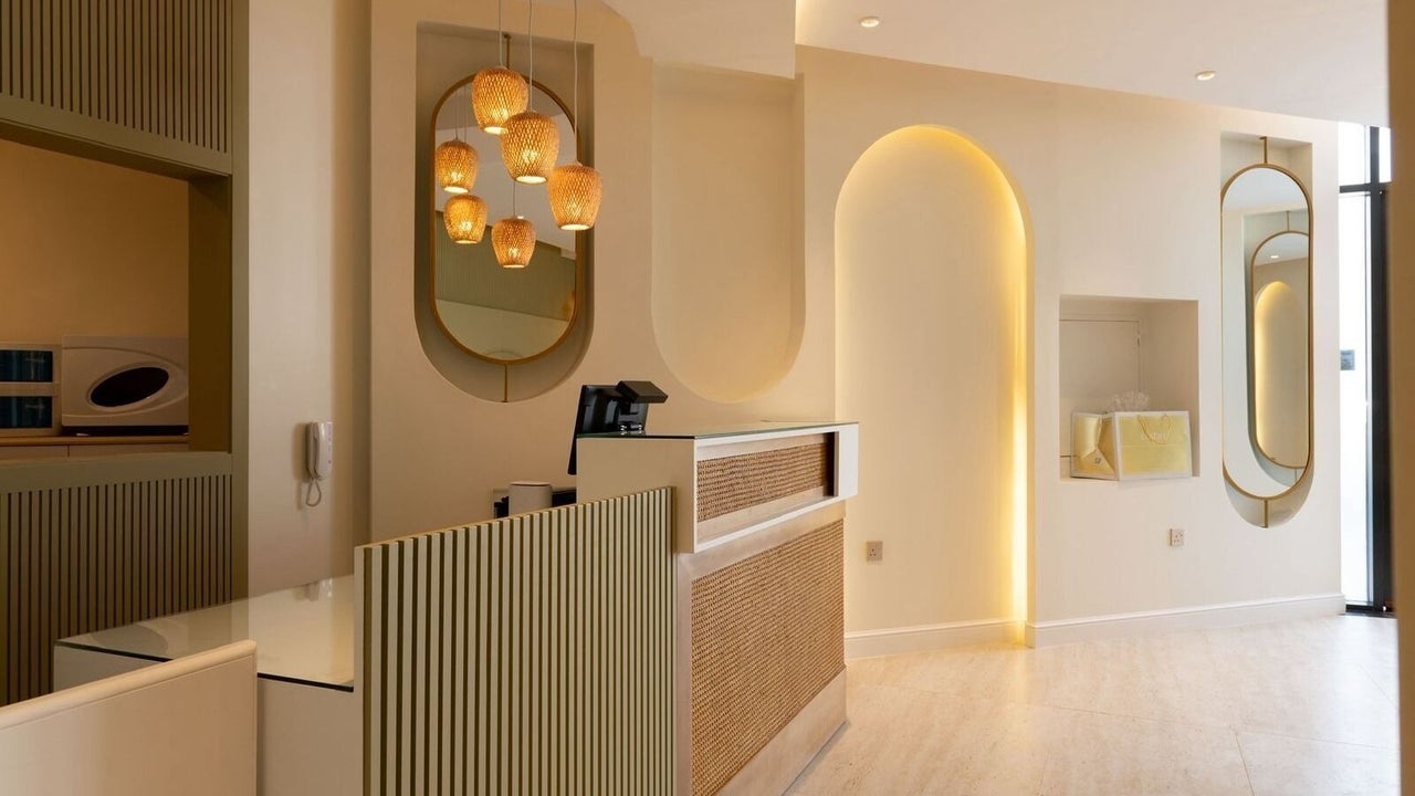 Nails Glow Spa & Salon Al Rawdah