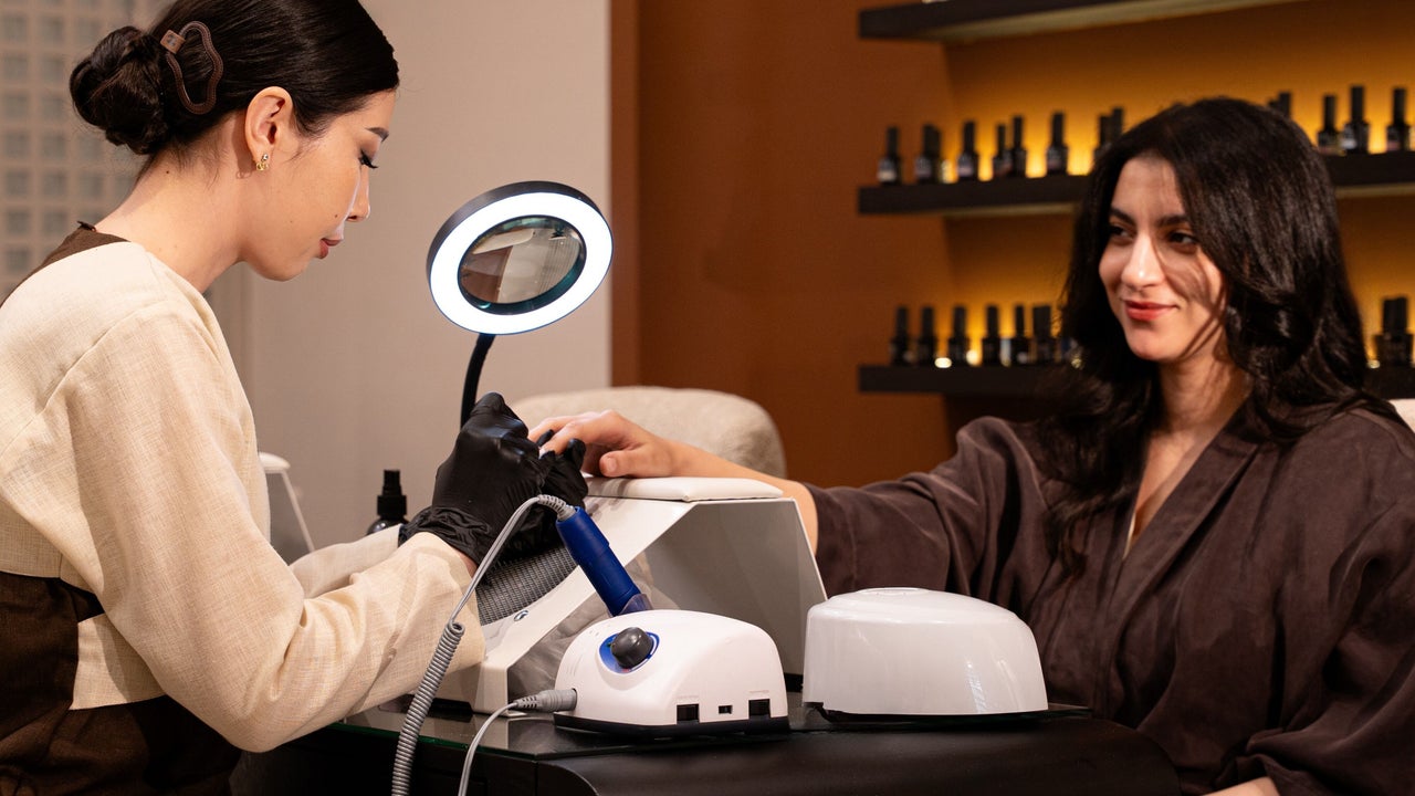 Charmante Salon