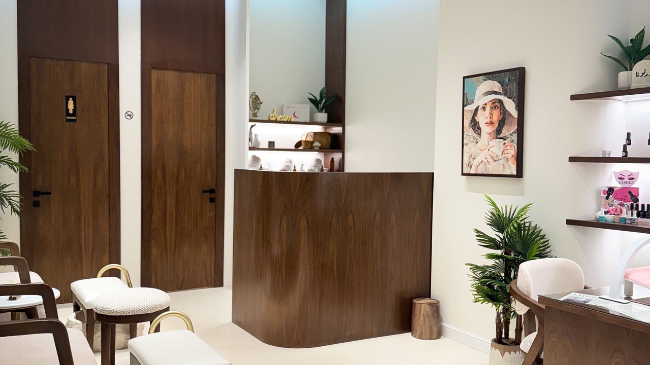 Gee Salon