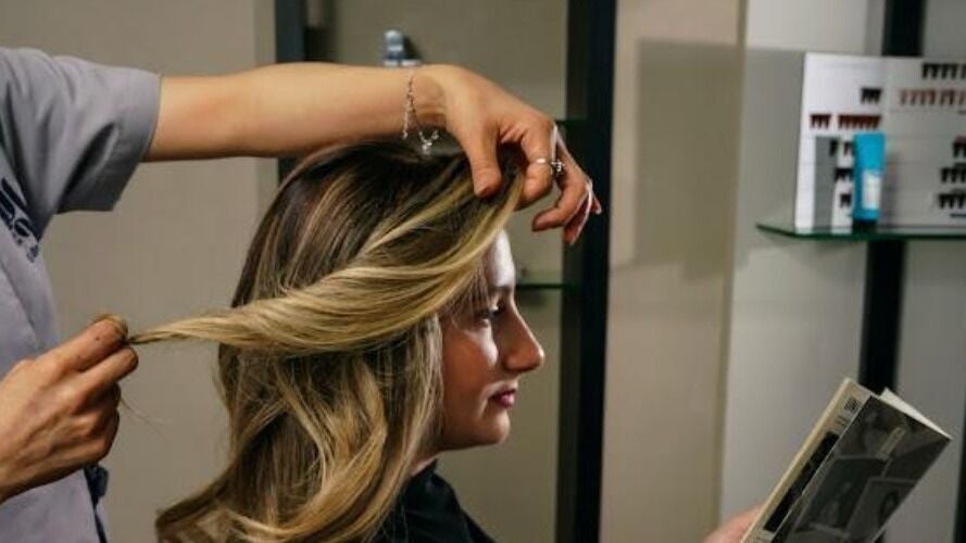 Lolia Salon