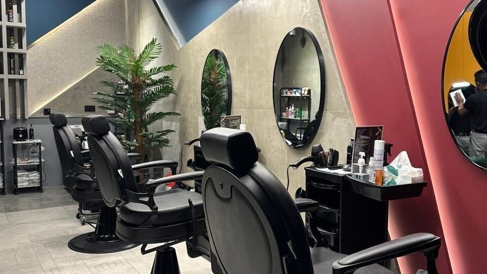 Omr Amin Salon