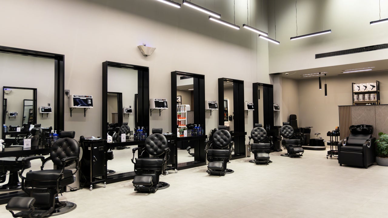 The Address Barber | صالون العنوان الرمال