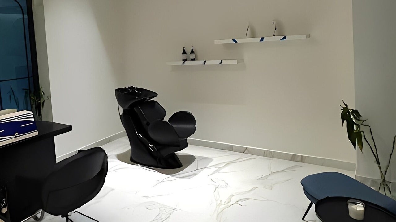 Carla salon