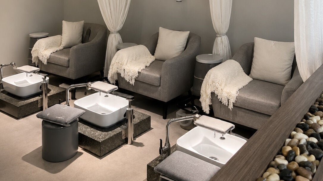 Seline Salon - Al Aqrabiyah