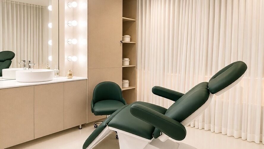 Farah Pearl Beauty Lounge
