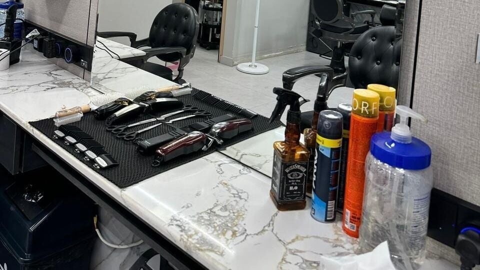 BLACK HORSE Barbershop