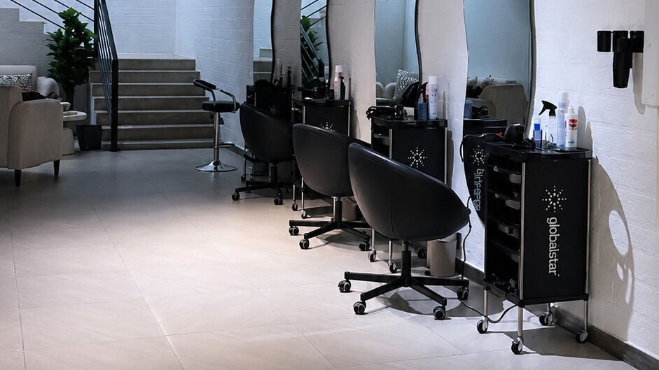 Moon Me Salon | صالون انا قمر