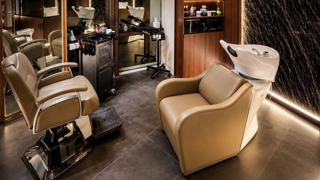The Black Duck LUX Grooming Lounge
