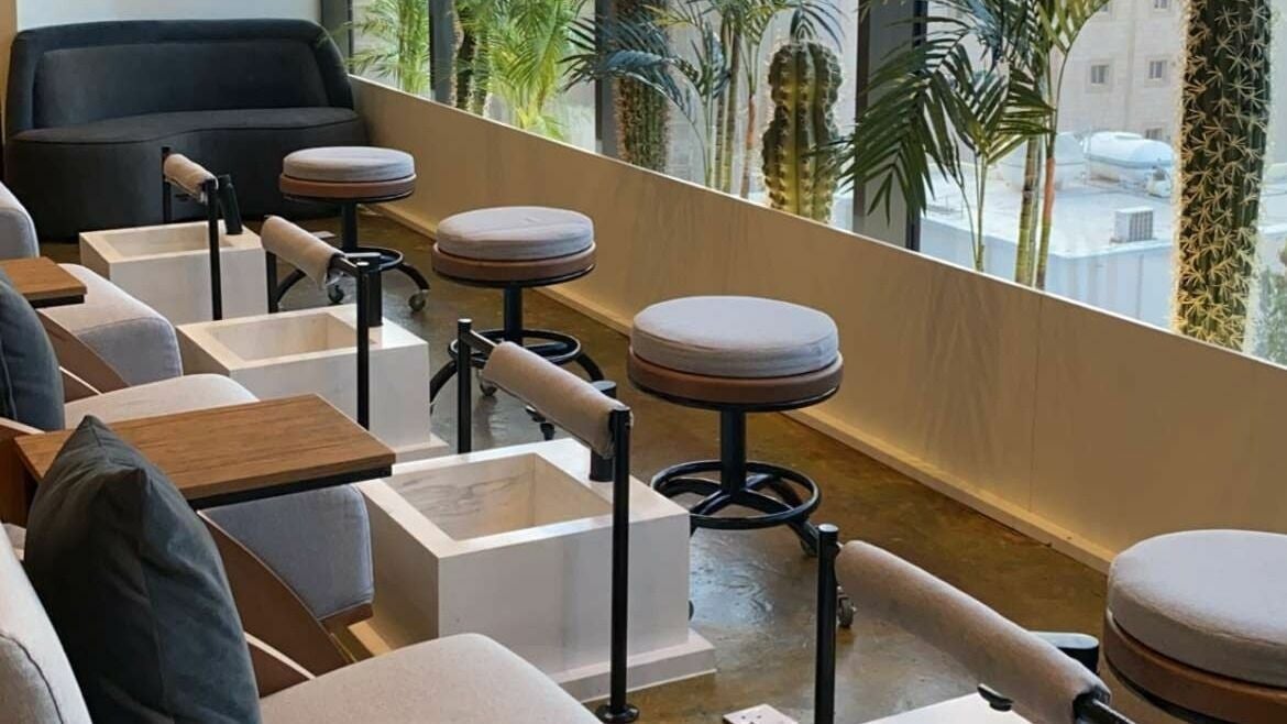 Base Coat Nail Spa