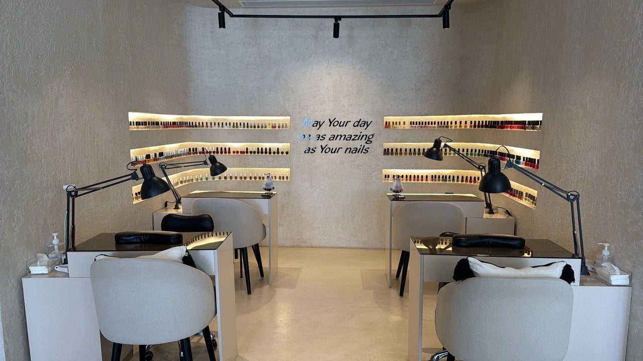 Mano Nail Salon