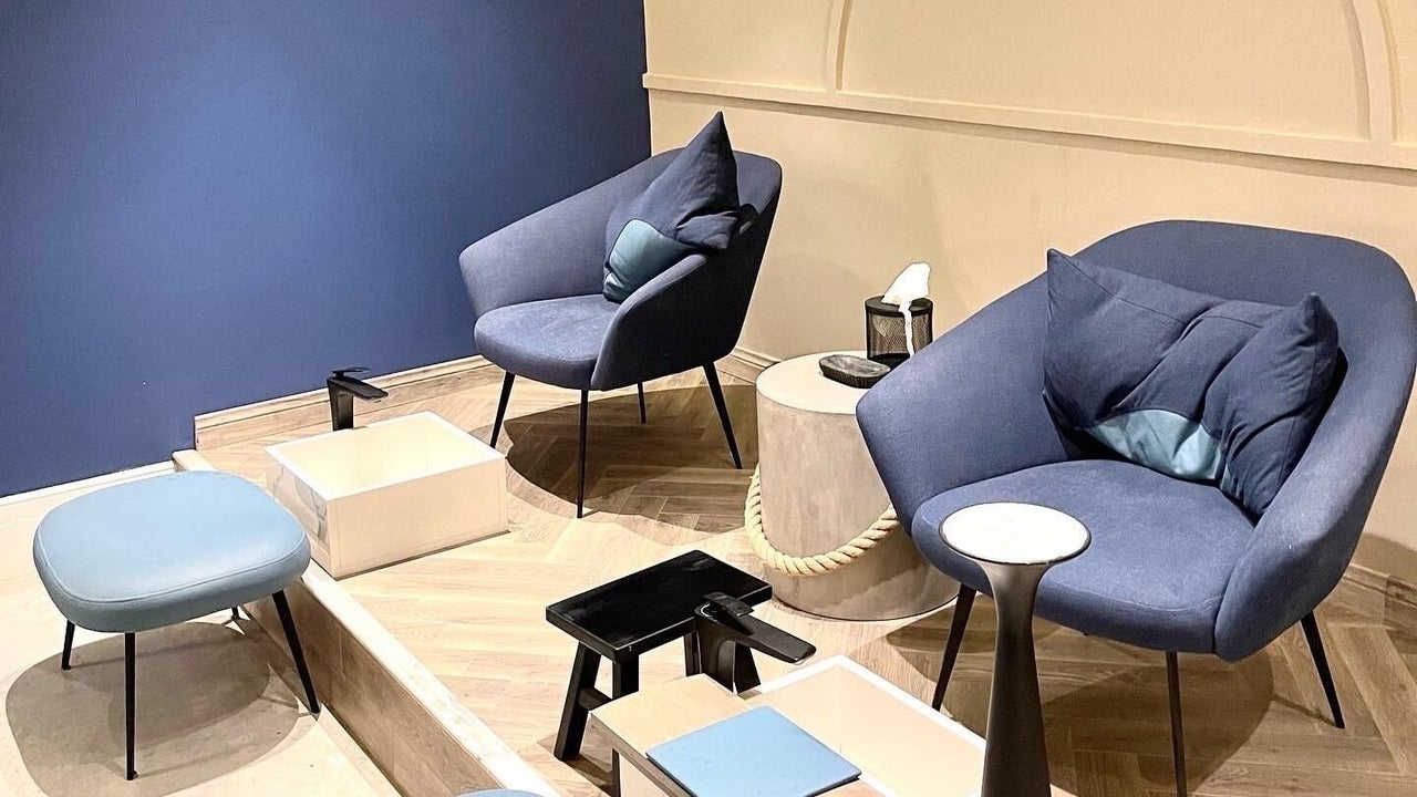 Circle Nail Bar
