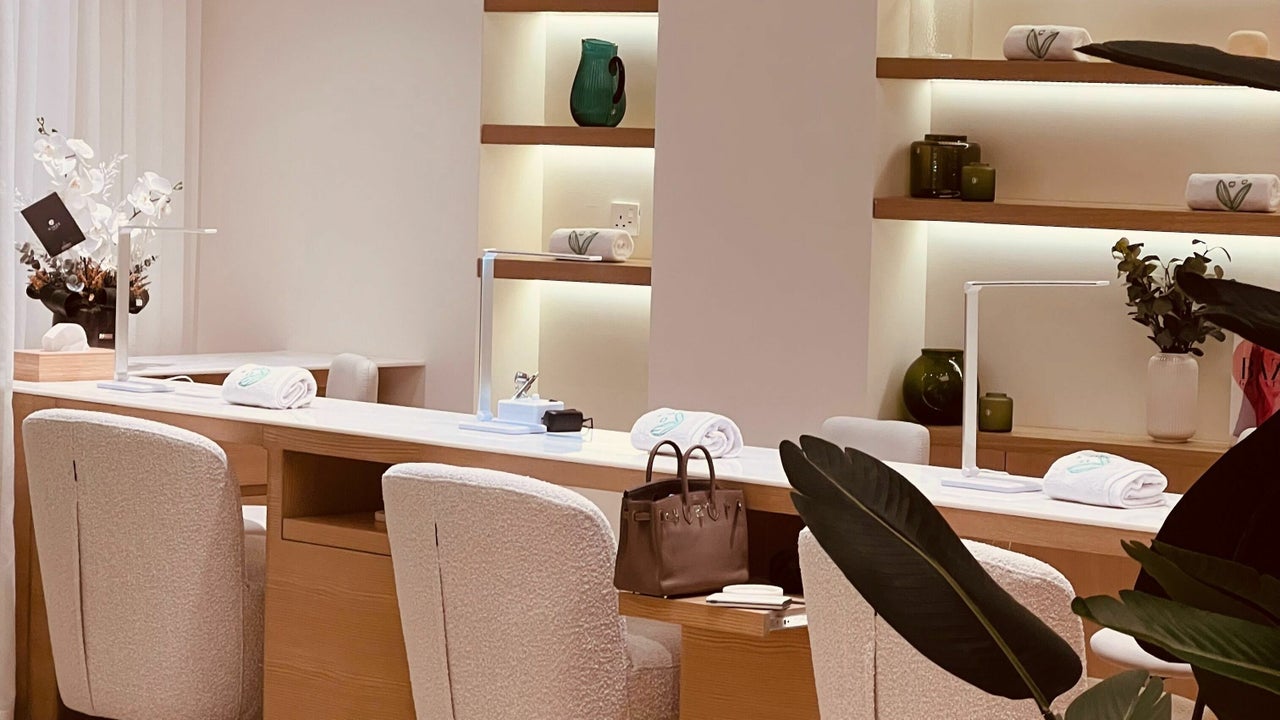 Buff Nail Spa