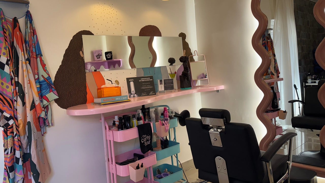 The Curly Bar