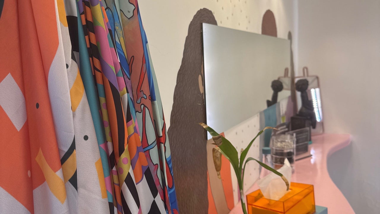 The Curly Bar