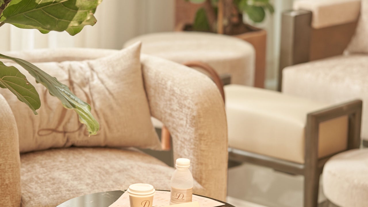 Dee Salon