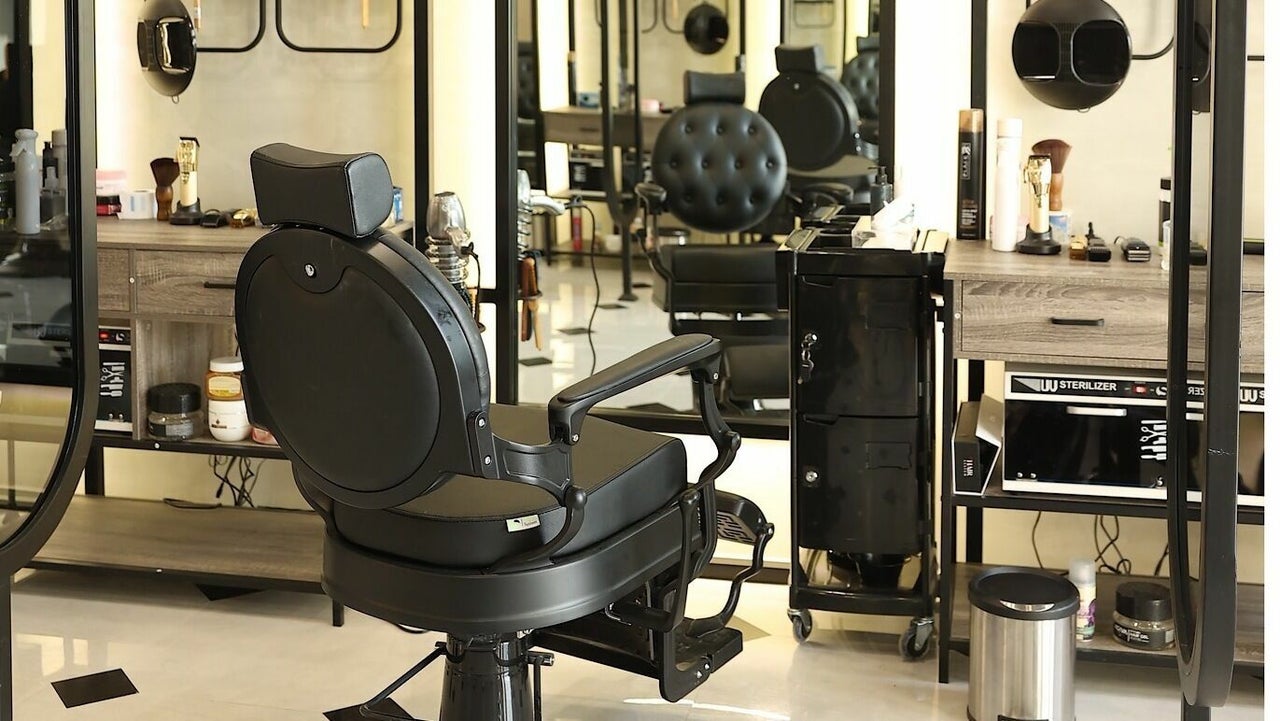 Mirror Barbershop